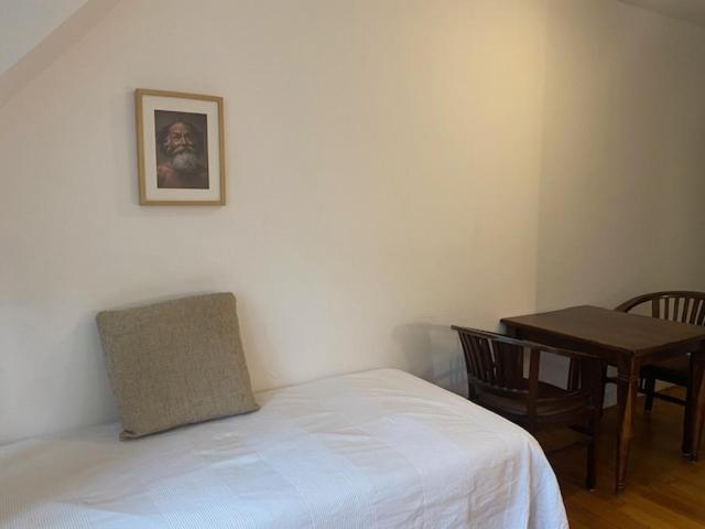 Die Strumpffabrik - Guesthouse Kerpen  Room photo